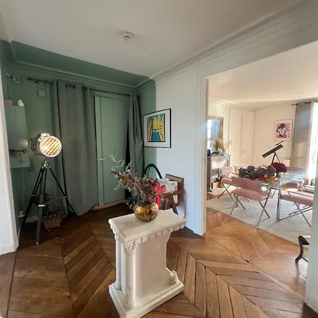 Elegant Artistic Flat On The Seine River Appartamento